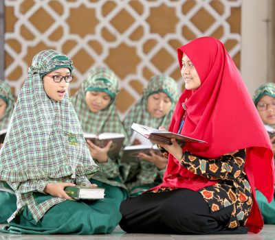 Berbagi Rasa Melalui Sajak-Sajak Indah