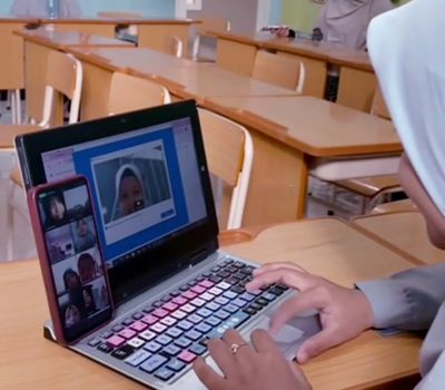 Meski Libur Sekolah Guru SD Al Uswah 2 Surabaya Tetap Sapa Siswa