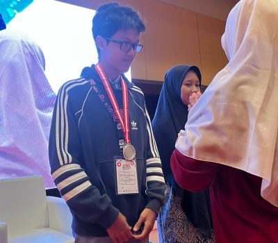 Ahmad Qahtan Raih Medali Perak Bidang Sains di IYF Tingkat Nasional
