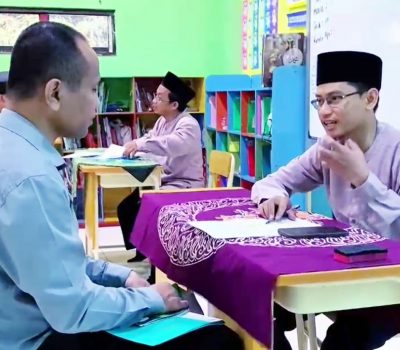 Pembagian Rapor SDIT Al Uswah Surabaya Momen Dialog Pendidikan Bersama Orangtua