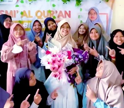 Liyana Izzati Zakiyah Sukses Tasmi’ Al Qur’an Bil Ghoib 30 juz selama 11 jam