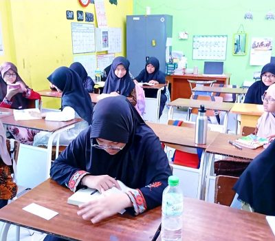 Program Reading Time: Upaya Membangun Budaya Baca Siswa di SDIT Al Uswah Surabaya