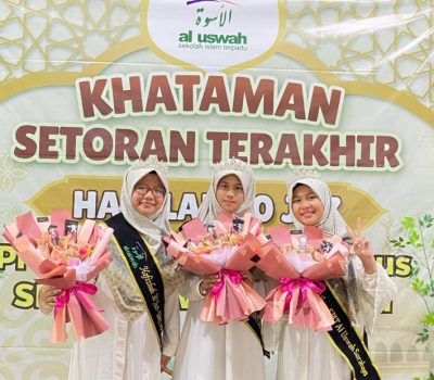 Khataman 30 Juz: Sejarah Emas SDIT Al Uswah Surabaya Cetak Tiga Hafizah Cilik