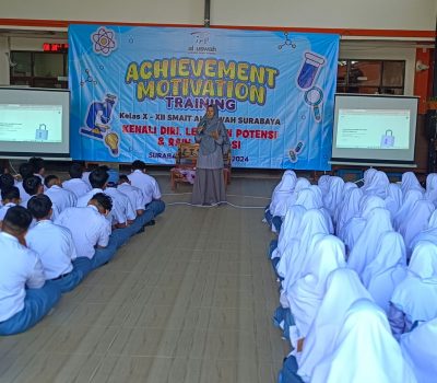 Hari Pertama Masuk Sekolah SMAIT Al Uswah Surabaya