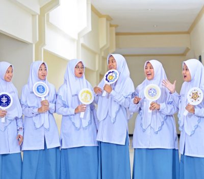 17 Siswa SMAIT Al Uswah Surabaya Diterima PTN Melalui SNBP 2025
