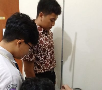 Anjurkan Hidup Sehat, SMAIT Al Uswah Adakan Screening Kesehatan Siswa