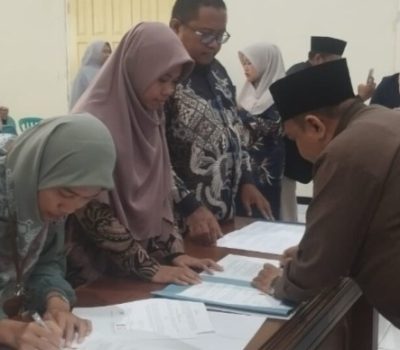SMPIT Al Uswah Tancapkan Komitmen Qur’ani lewat MoU School of Tahfidz Kemenag Surabaya