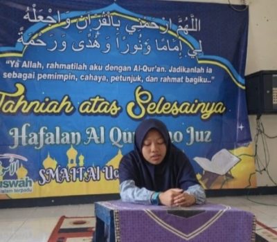 Hafidzah 30 Juz ke-62 SMAIT Al Uswah Surabaya Rania Firlianti