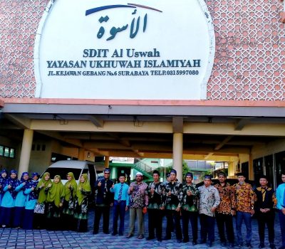 SIT Al Hidayah Sumenep Studi Banding Ke Al Uswah Surabaya