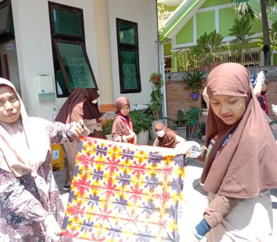 Menjunjung Kearifan Lokal Melalui Batik Shibori