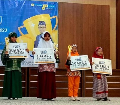 Siswi SDIT Al Uswah Juara 1 Lomba Cover Lagu Doa Untuk Guru