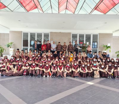 Literacy Day Kunjungan Perpustakaan Balai Pemuda & Pameran Lukisan