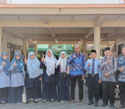 Yayasan Al Furqon Lamongan Studi Inspirasi Pembelajaran Al Qur’an di SDIT Al Uswah Surabaya
