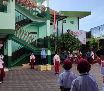 SDIT Al Uswah Surabaya Memperoleh Nilai Akreditasi Tertinggi di Jawa Timur