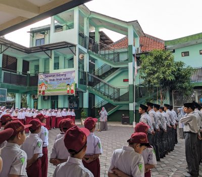SDIT Al Uswah Surabaya Ditetapkan sebagai Sekolah Model Nasional Implementasi Pembelajaran Mendalam, Koding, dan Kecerdasan Artifisial